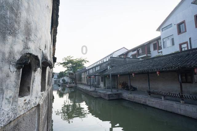 浙江队:王仔路完成膝关节手术 主刀医生曾为阿联做手术